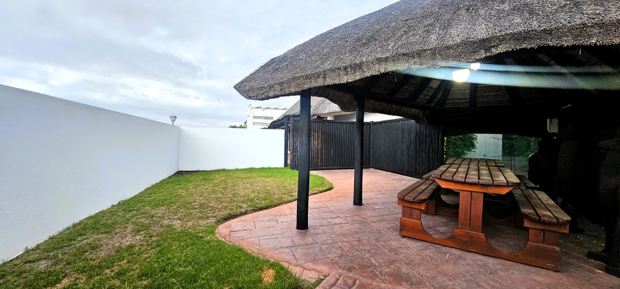 5 Bedroom Property for Sale in Myburgh Park Western Cape